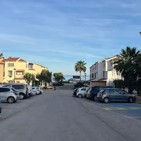 Marina De Casares