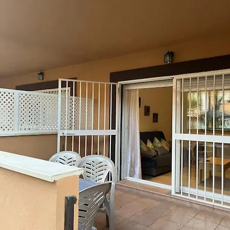 Апартаменты Marina De Casares